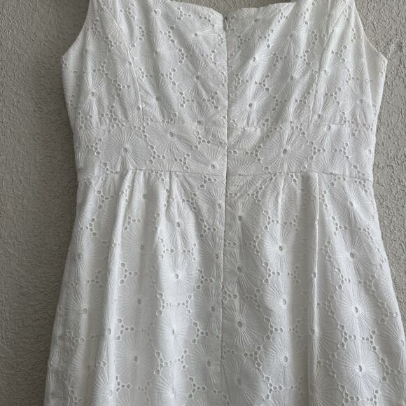 Antonio Melani Cocktail White Dress Mini Tank Keyhole Ruffle V-Neck Zipper Sz 2 - Picture 16 of 16